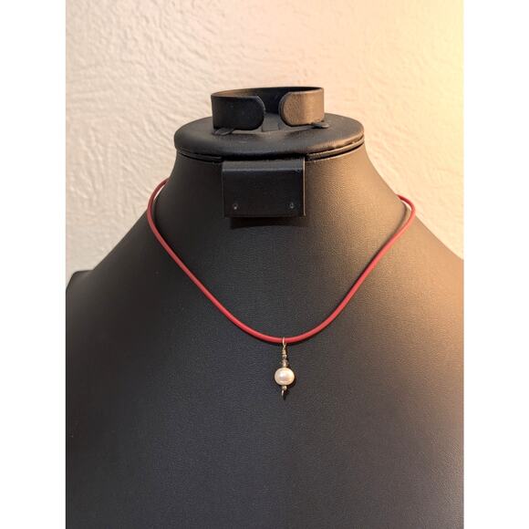 Red Rubber Cord W/ 925 Sterling Silver Clasp & Pearl Pendant 16" Necklace - Picture 5 of 5